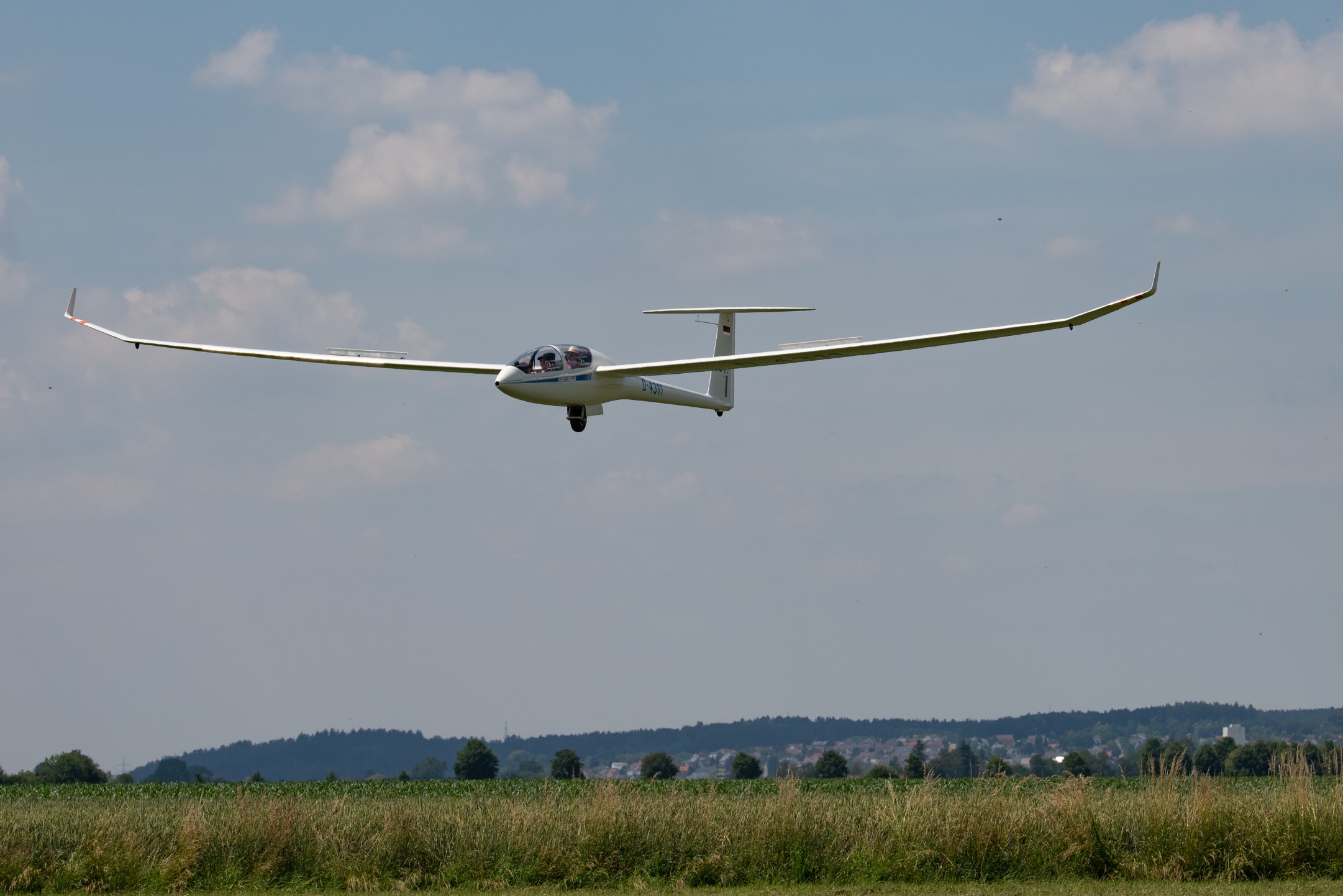 LSV Gundelfingen DG1000 Anflug